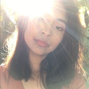 Meet your Posher, Alejandra